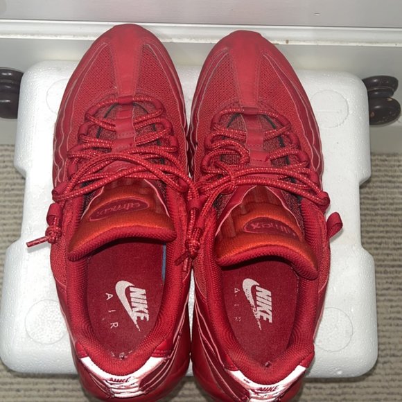 Nike Air Max 95 triple red - Picture 5 of 6